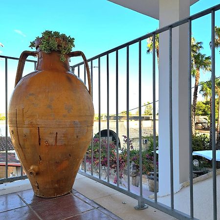 Casa Vacanze La Colombaia Sant Isidoro  Esterno foto